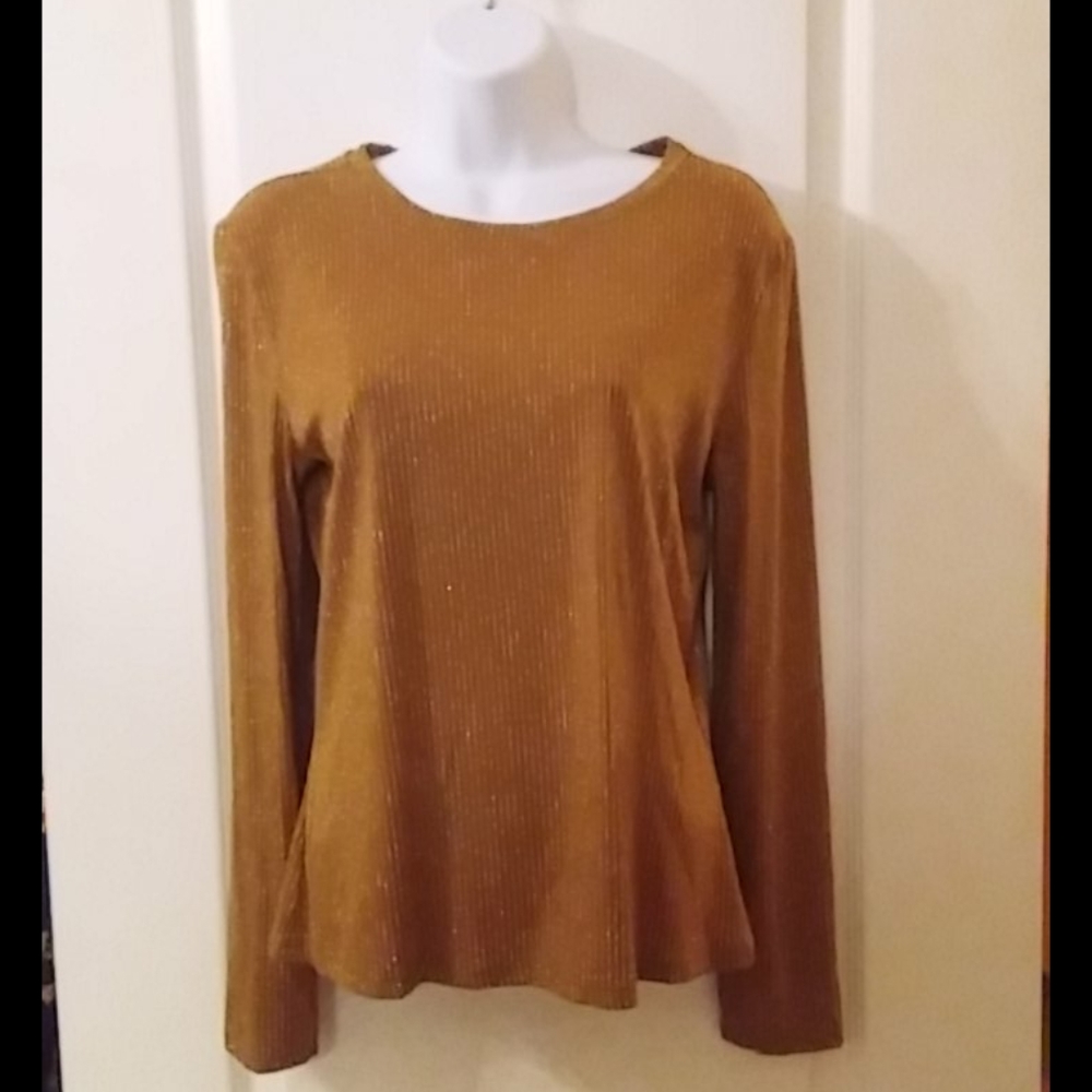 Only tshirt with gold lurex stripe